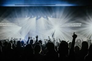 Read more about the article What the Bible Says About Worship